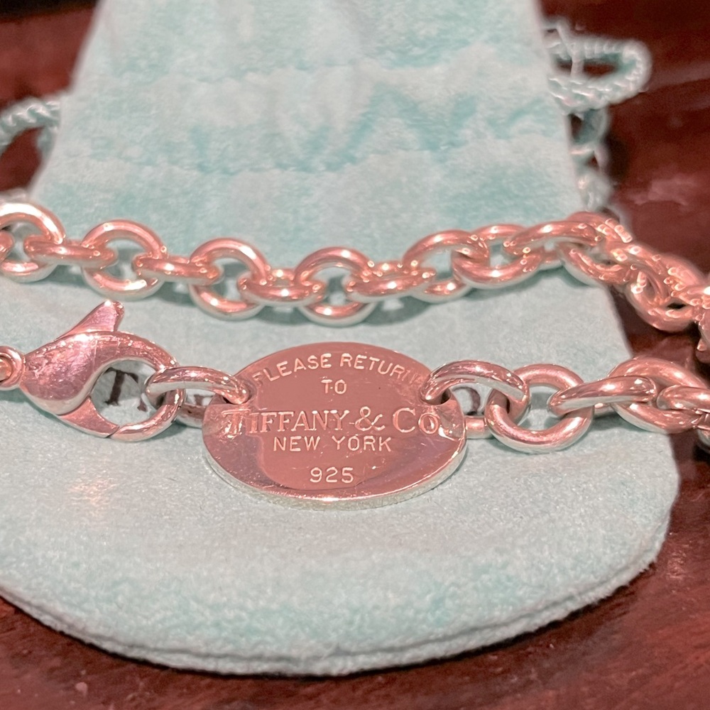 Tiffany - Oval Tag Return to Tiffany necklace